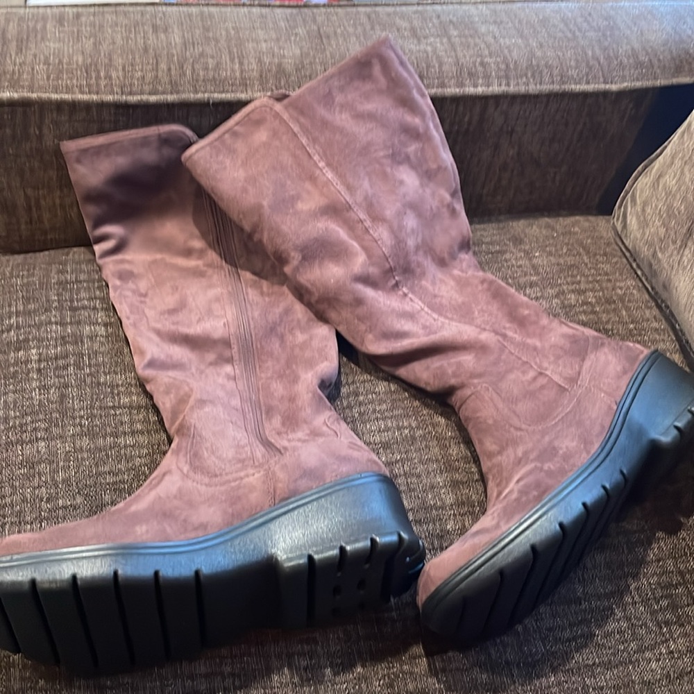 10W Bzees Brandy Boot in Chickory - Picture 3 of 16